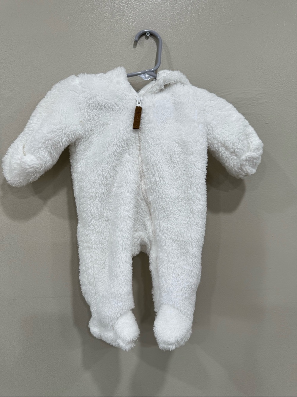 Carter’s Newborn winter jumpsuit size NB